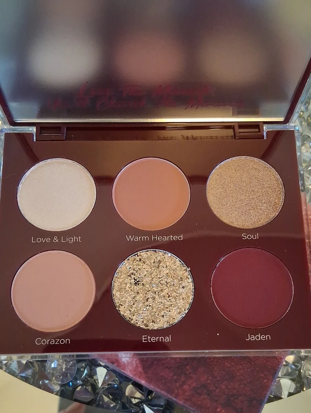 New Women's Dominique Cosmetics Unconditional Eyeshadow Palette Makeup